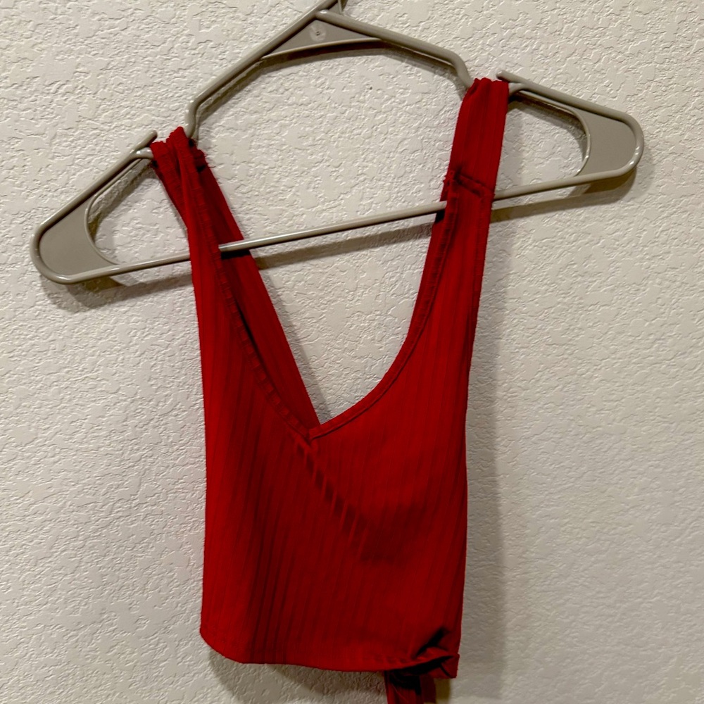 Excellent condition maroon halter tie top